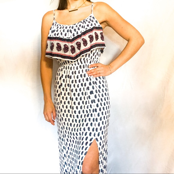 American Eagle Outfitters Dresses & Skirts - American Eagle Floral Design Maxi Dress Size S American Eagle Outfitters Dresses & Skirts - American Eagle Floral Design Maxi Dress Size S